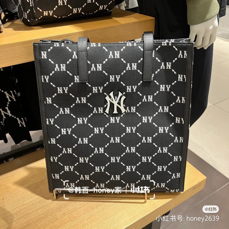 MLB Monogram Jacquard New York Yankees Totebag NY Black