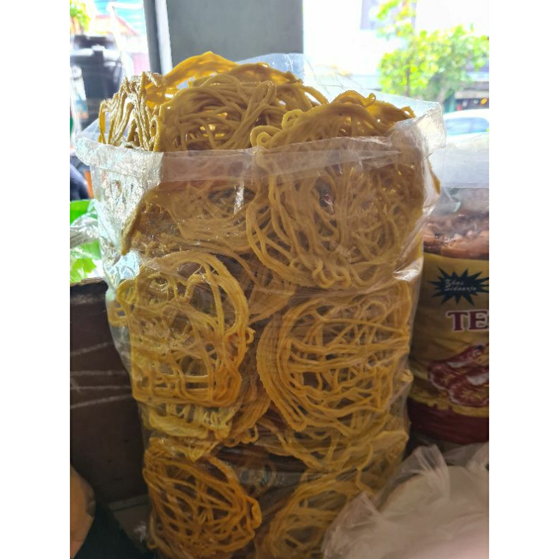 kerupuk mie kuning / kerupuk asinan 500gr