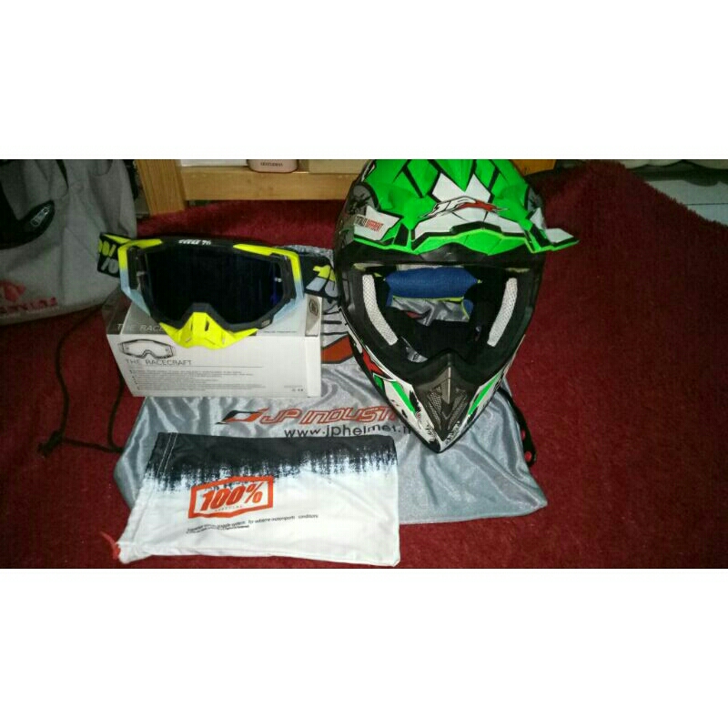 Helm Trail JPX & Kacamata Google 100%