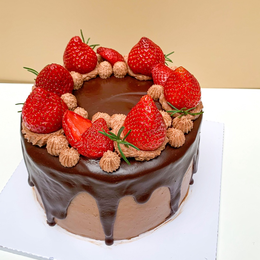 

Strawberry Chocolate Cake [17cm inch] - by Sweet Deys