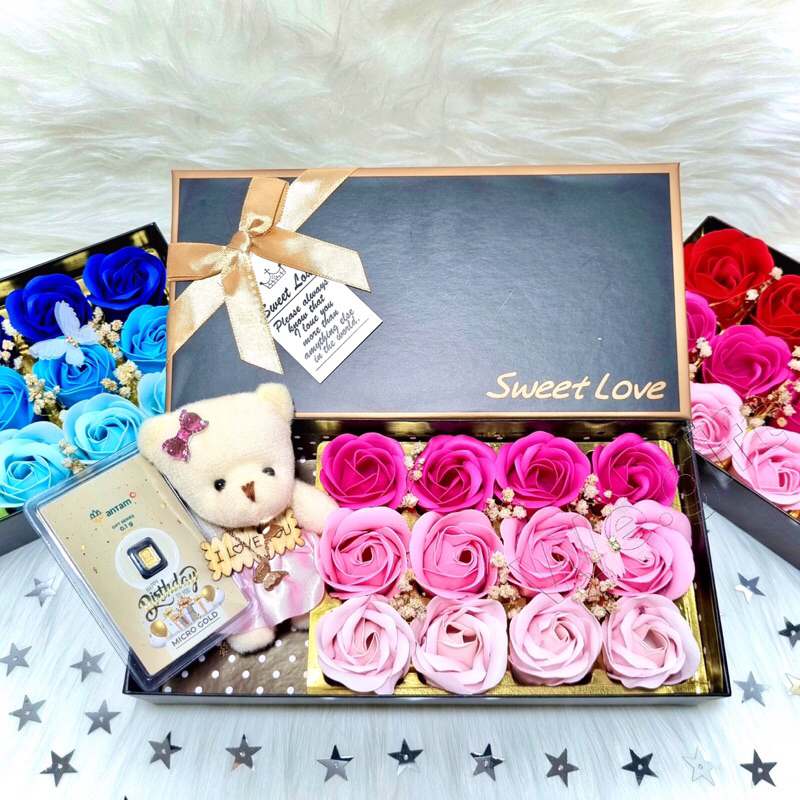 Kado Ulang Tahun | Birthday | Anniversary | Valentine | Wisuda | Flower Box Isi Emas Antam & Kalung 