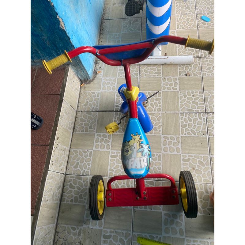 PRELOVED/SECOND  PRIBADI SEPEDA ANAK RODA TIGA