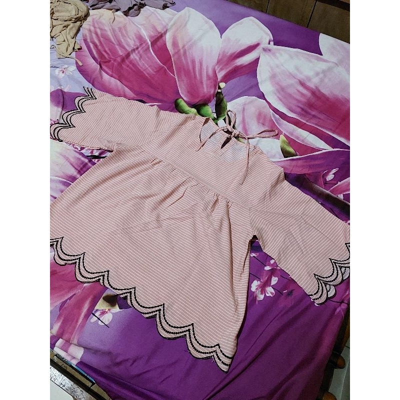 Preloved Blouse Wanita Polos Pink All size