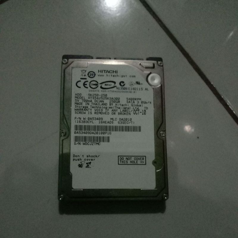 HDD hitachi 250gb laptop/hardisk eksternal
