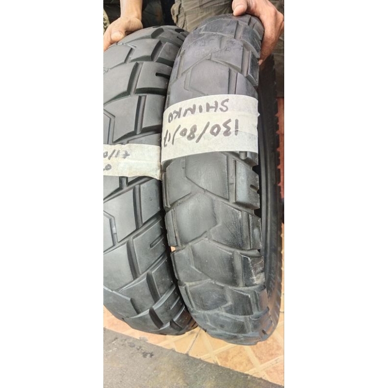 Shinko Trail master 130 80 17 dan ukuran 120 90 17 dan 130 70 17 cek harga di varian yah..harga satu