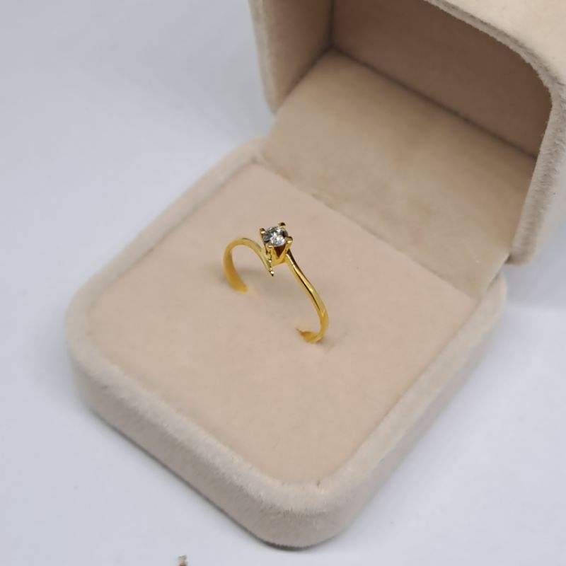 Cincin Emas Wanita Solitaire Berlian Eropa