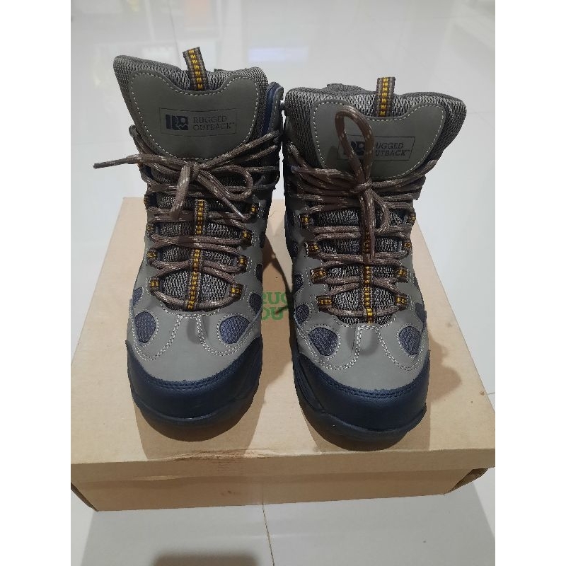 sepatu boots rugged outback payless