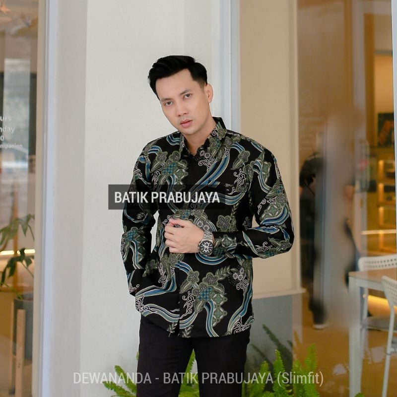 DEWANANDA Kemeja Batik Pria Slimfit Modern Premium Lengan Panjang Terbaru Sage  - Baju Hem Batik Pria Warna Hijau Sage Tangan Panjang Cowok Kondangan Pesta