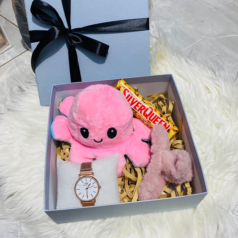 

GIFT BOX KADO VALENTINE / KADO PACAR /ANNIVERSARY / ULANG TAHUN