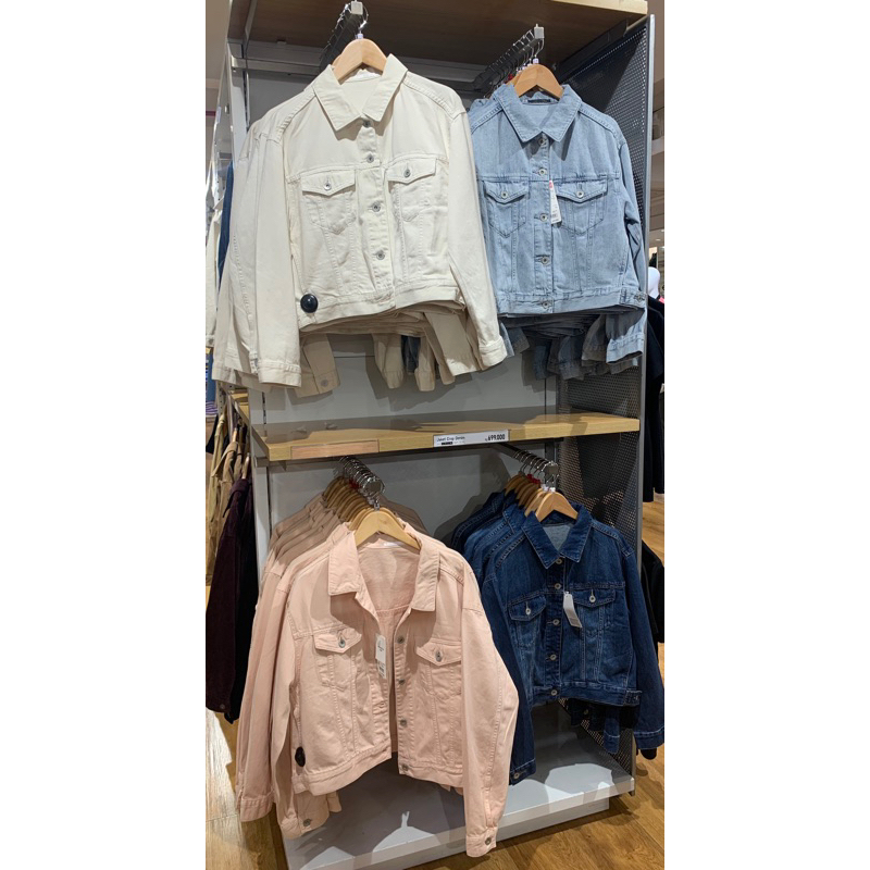 Uniqlo Jaket Crop Denim/ Jaket Crop/Jaket Denim/Jaket Uniqlo