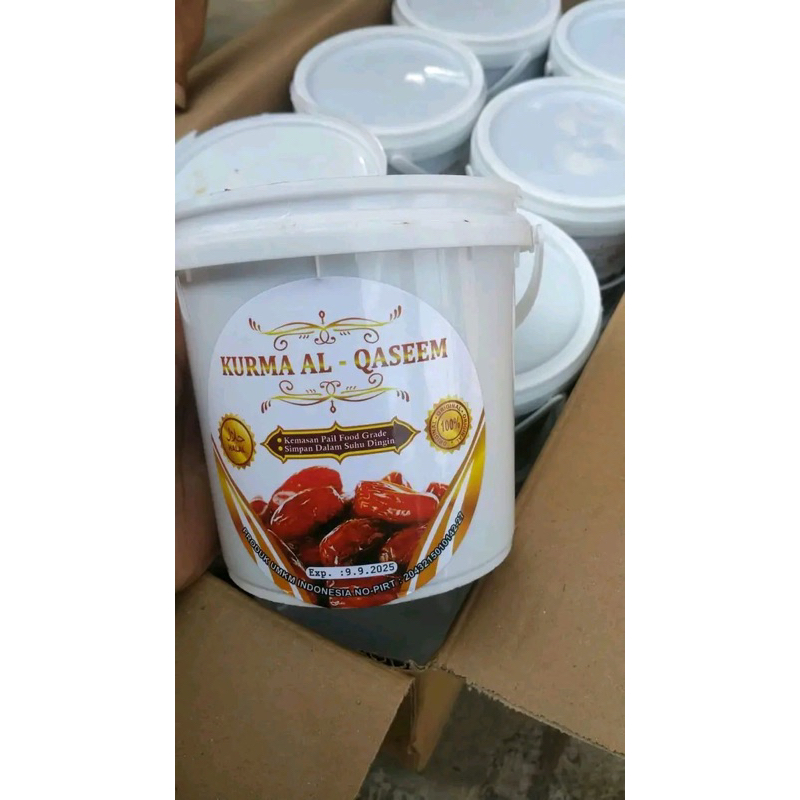 

KURMA AL QASSIM 850 Gram KEMASAN EMBER