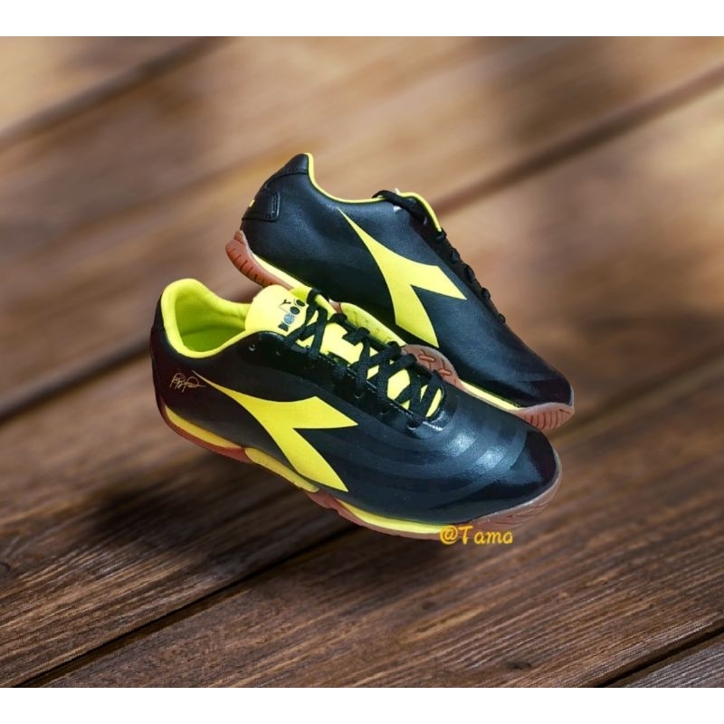 Diadora RB10 MARS Futsal