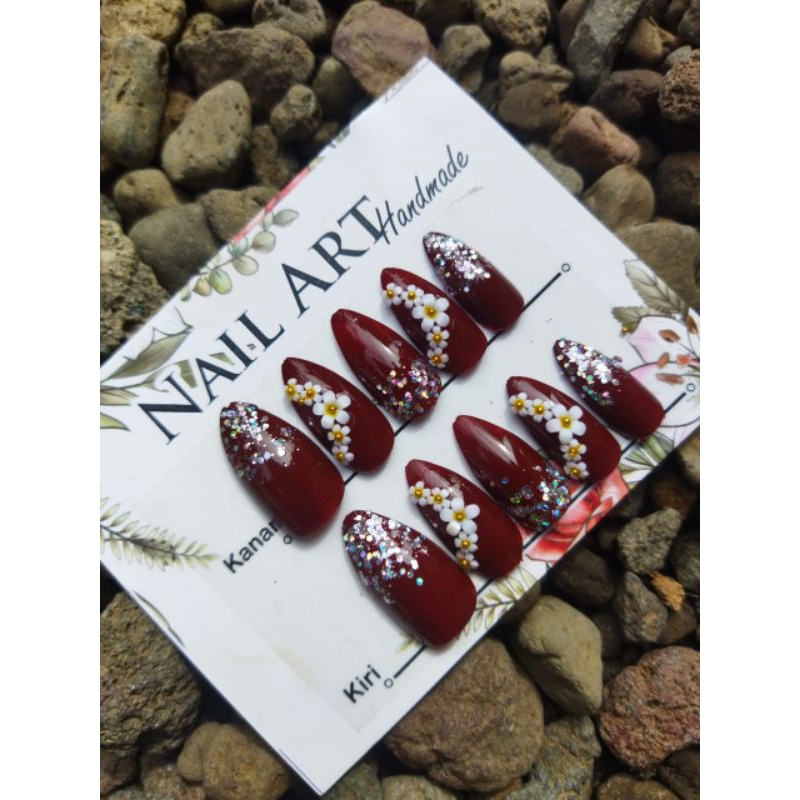 KUKU PALSU HIAS MAROON BUNGA GLITERRY UJUNG LANCIP/ NAIL ART