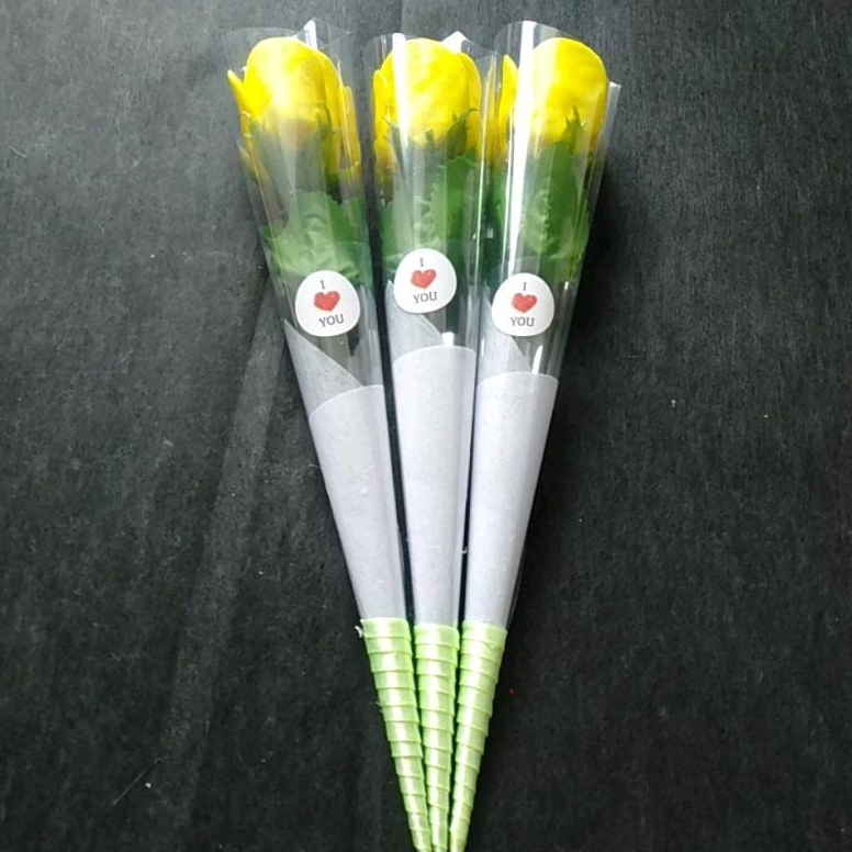 BUNGA'S-bunga tulip kuning sabun wangi handmade
