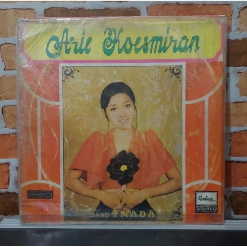 Vinyl Piringan Hitam 12 inch Arie Koesmiran-Aku Dan Dia