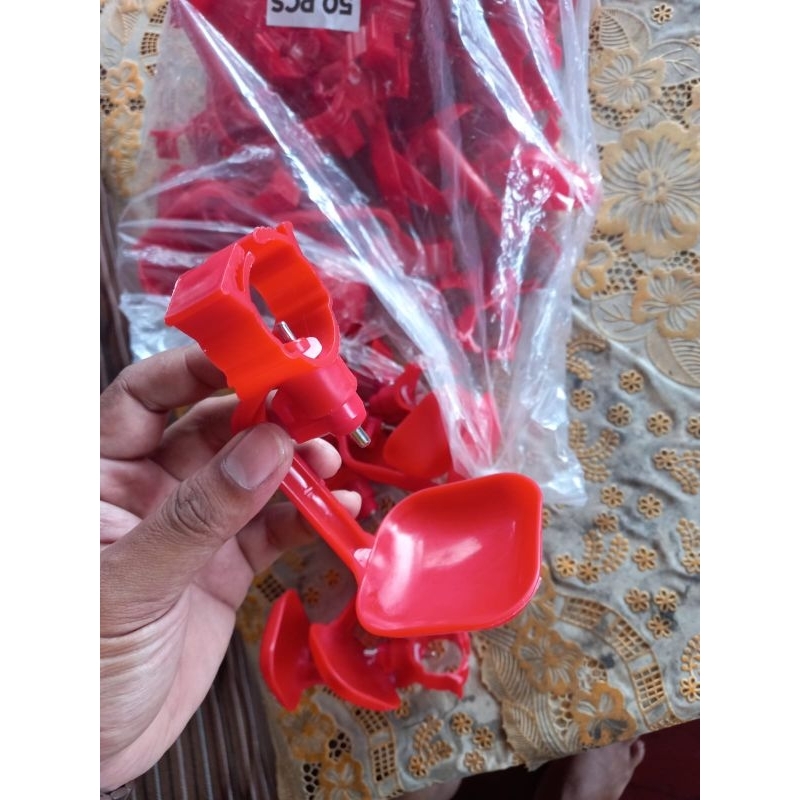 Nipel Tempat Minum Otomatis