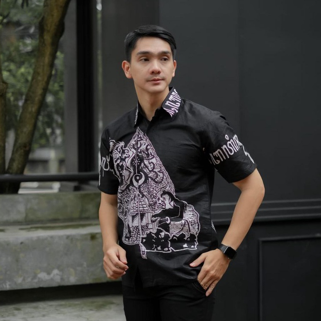 ✓™baju pria lengan pendek/Hem batik pria/klambi Lanang/batik Pekalongan/Hem hitam manis/batik huza n