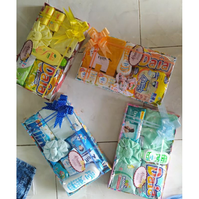 

Hampers bayi Newborn ukuran parcel besar /Baby gift set unisex / Parcel bayi cowok cewek