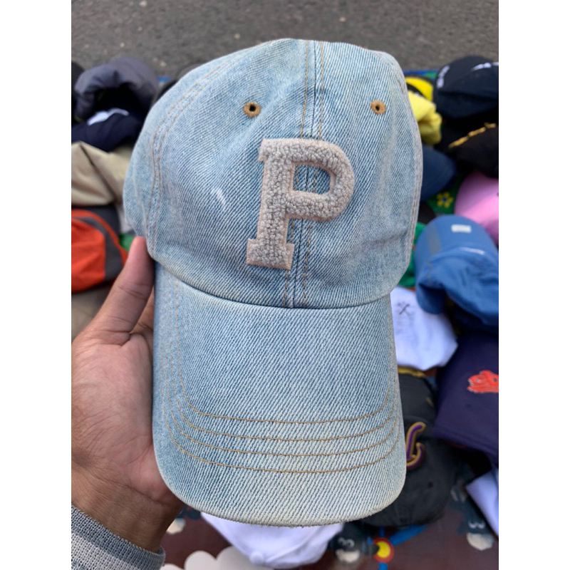 topi logo p denim