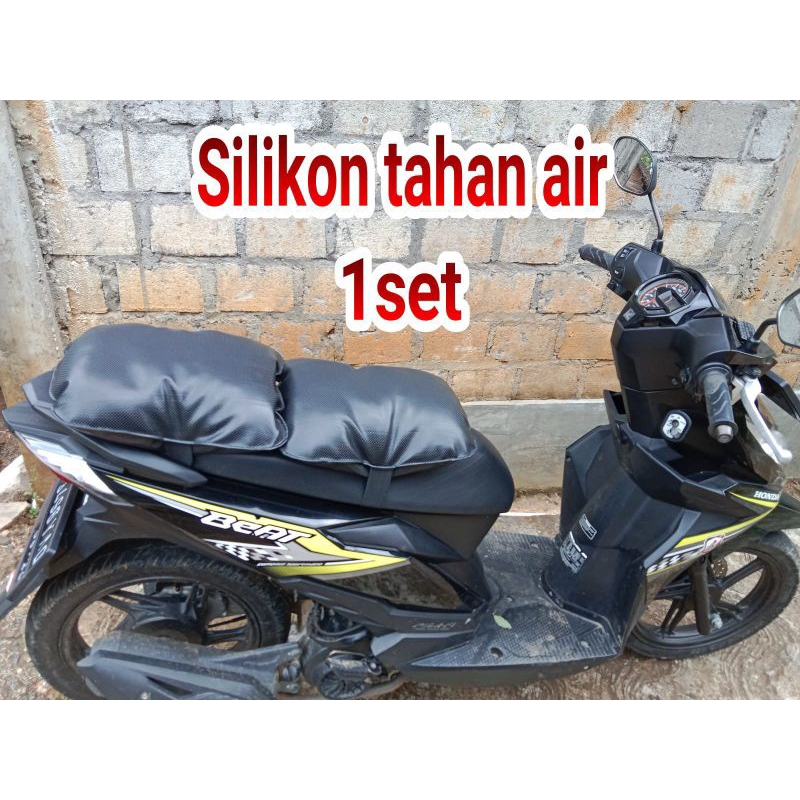 BANTAL DUDUK JOK MOTOR ISI SILIKON TAHAN AIR