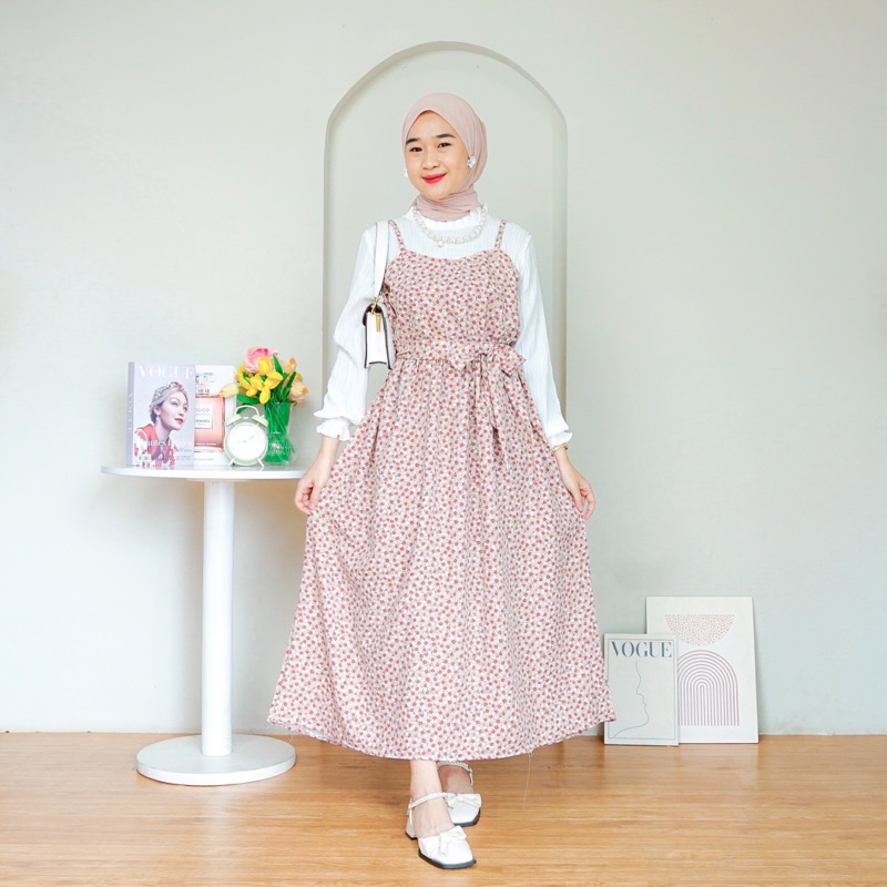 IRENE DRESS KOREA MOTIF BUNGA OVERALL BY MEECLO