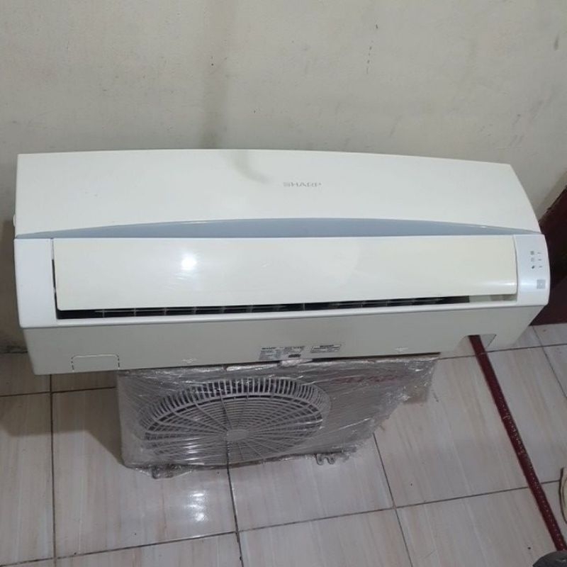 Second Ac Sharp 1/2PK Freon R22 ( Dingin Mantap)