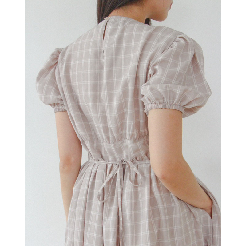 KANON - Asana Checkered Dress - Dress pantai / musim panas midi motif kotak-kotak korean look