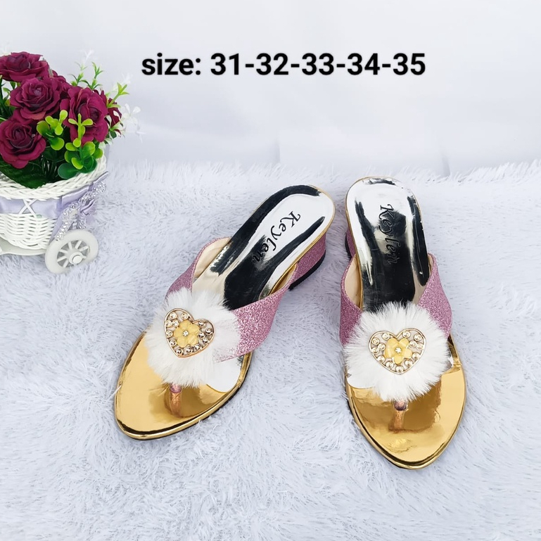 Sandal Anak Perempuan Sandal Heels Jepit Motif Bulu Sandal Pesta Anak Adella 04