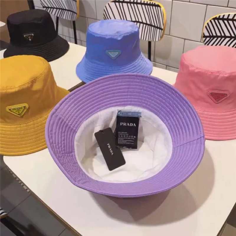 TeRMURAH topi P R A D A bucket hat