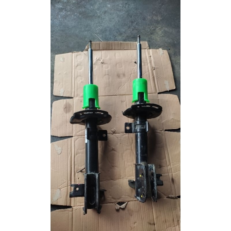Shockbreker Ertiga depan kanan kirim monroe