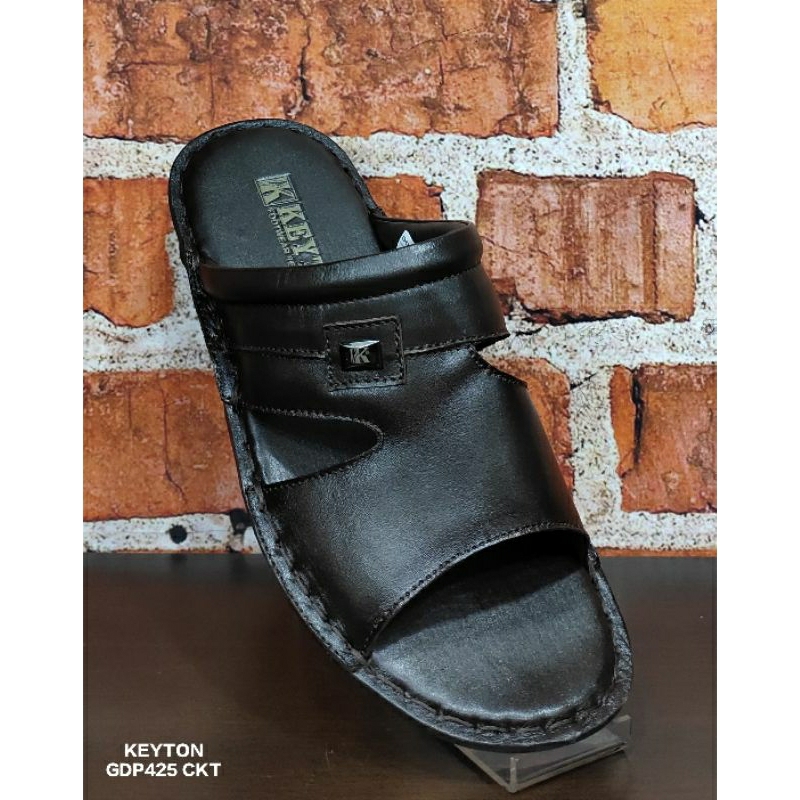 sandal pria , sandal cowok , bahan kulit tapak lembut brand KEYTON
