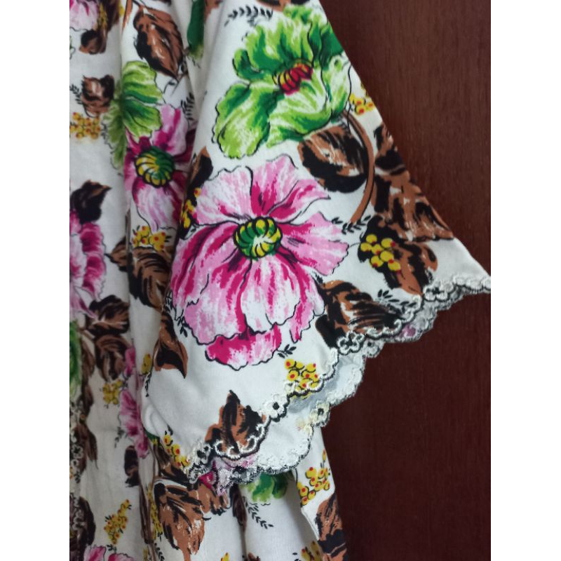 Kebaya Nyonya Retro Kain Lawas