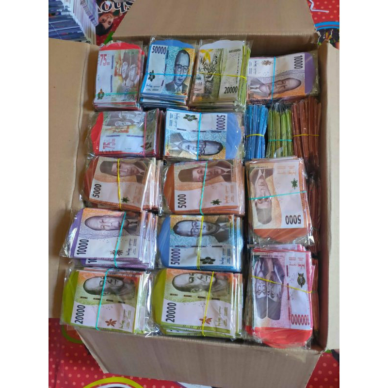 

Amplop lebaran Snack/uang/kartun viral Random harga per 8-10 pcs