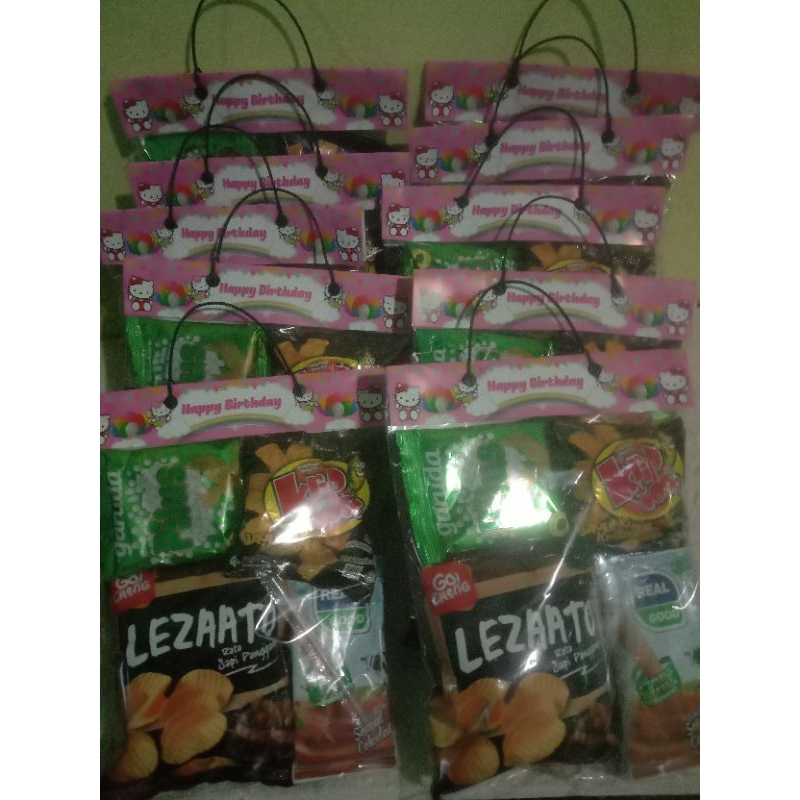 

Paket Snack Ultah