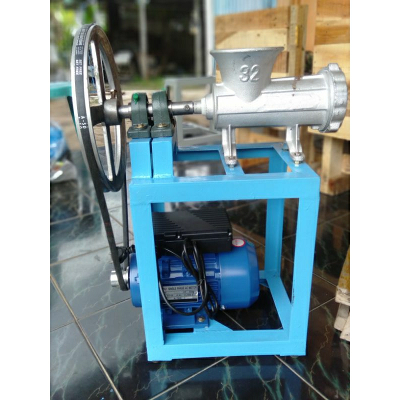 gilingan daging no.32 tenaga listrik dinamo 1 hp. gilingan sambel kacang,gilingan bumbu,gilingan pel