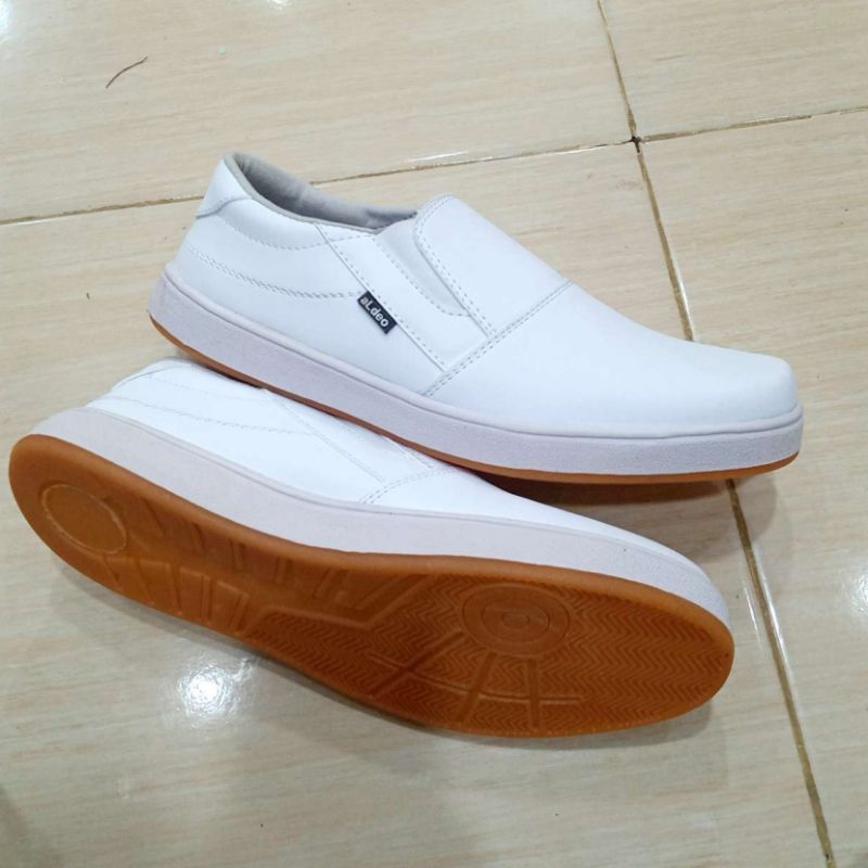 ALDEO S20 Sepatu Pria Casual Slip On Cowok Hitam Polos Original Lokal Terbaru Slop Santai Murah Buat Gaya Kerja