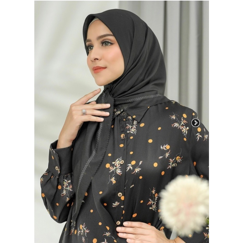 Today's Scarf Buttonscarves