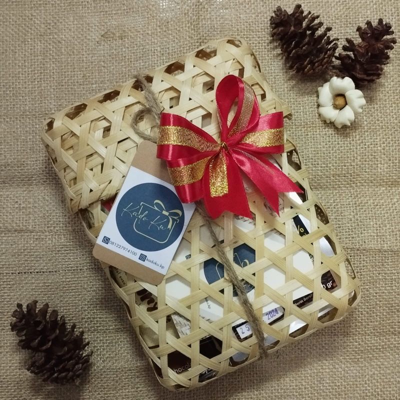 

HAMPERS GIRIMULYA SET