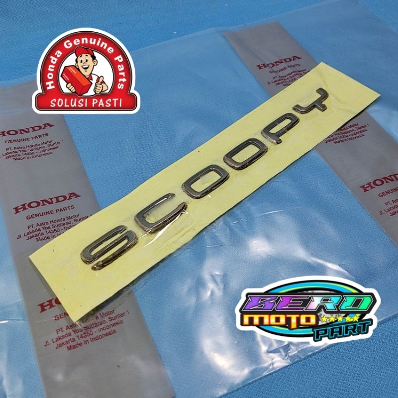 EMBLEM LOGO SCOOPY WARNA GOLD SCOOPY K2F 2021-2023 /2pcs