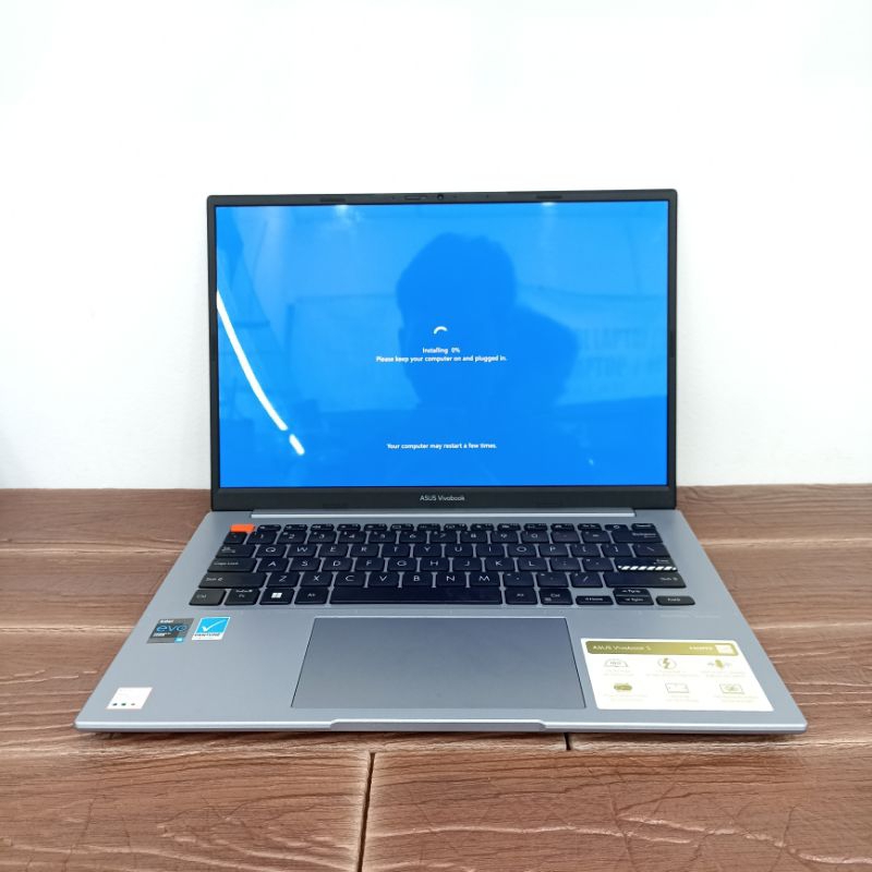 LAPTOP ASUS K4302ZA INTEL CORE I5-12500H 12GB SSD 512GB INTEL EVO LIKENEW