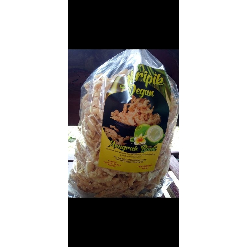 

kripik kelapa muda renyah halah 1 kg