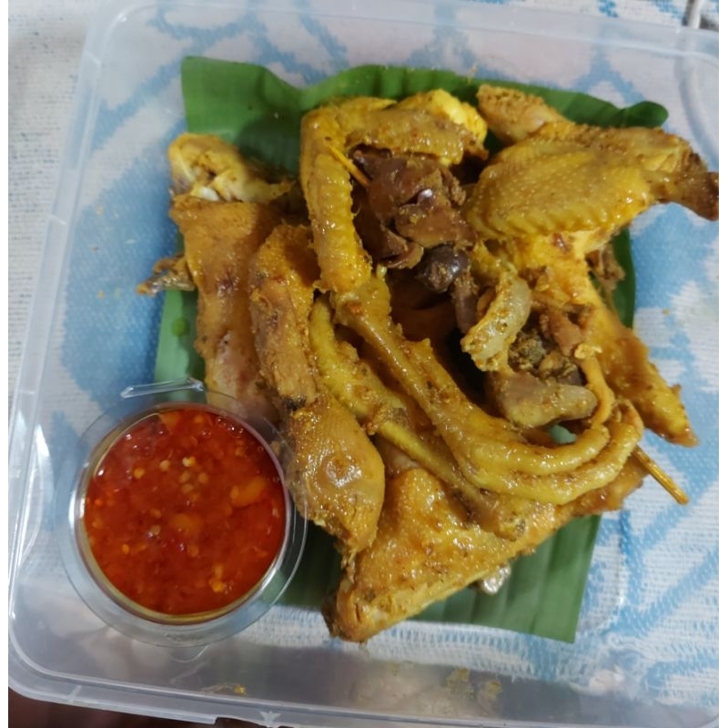 

Ayam Kampung Ungkep Bumbu Kuning