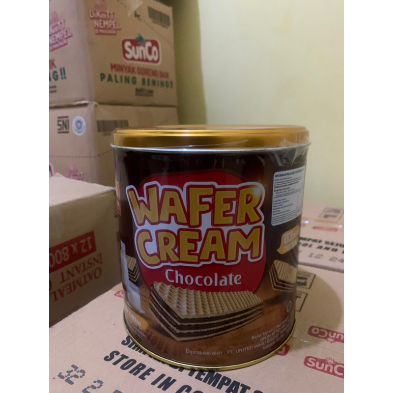 

UBM wafer cream Chocolate special edition