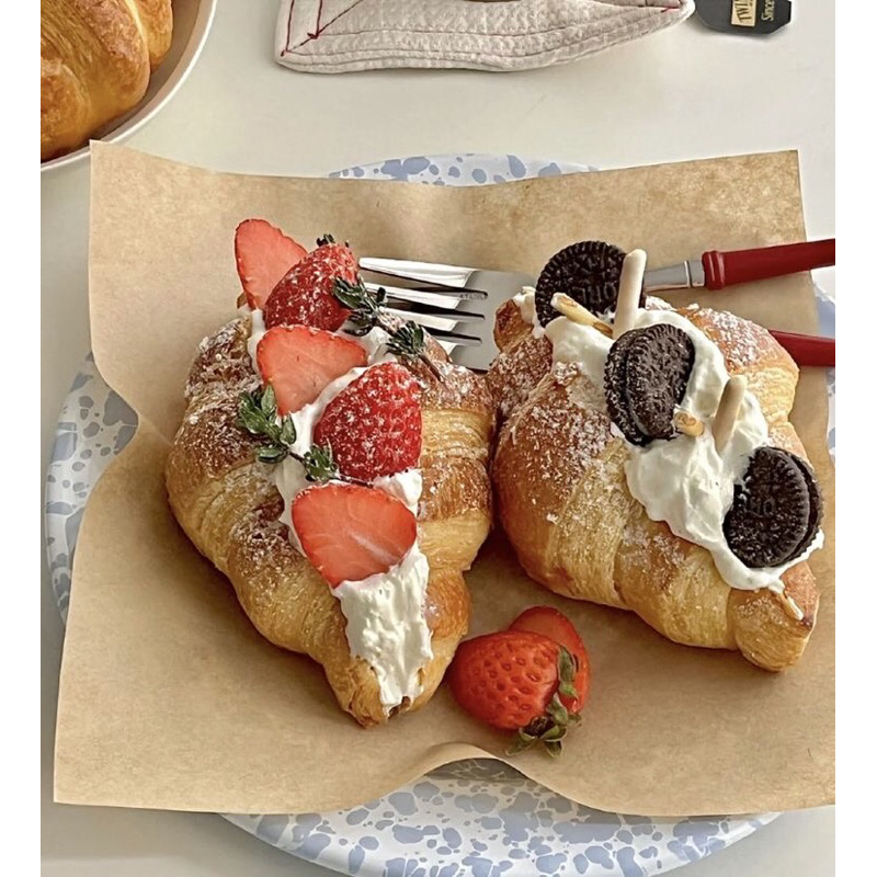 

Croissant whipecream