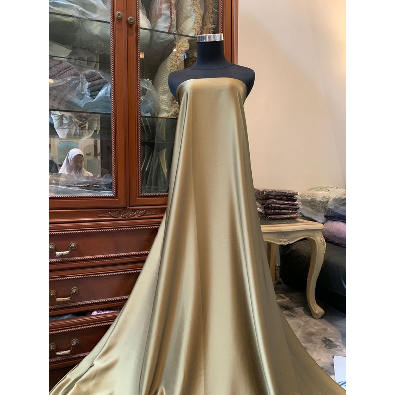 Bahan Satin Maxmara Silk Lux Premium Meteran Mewah Warna Hijau Army