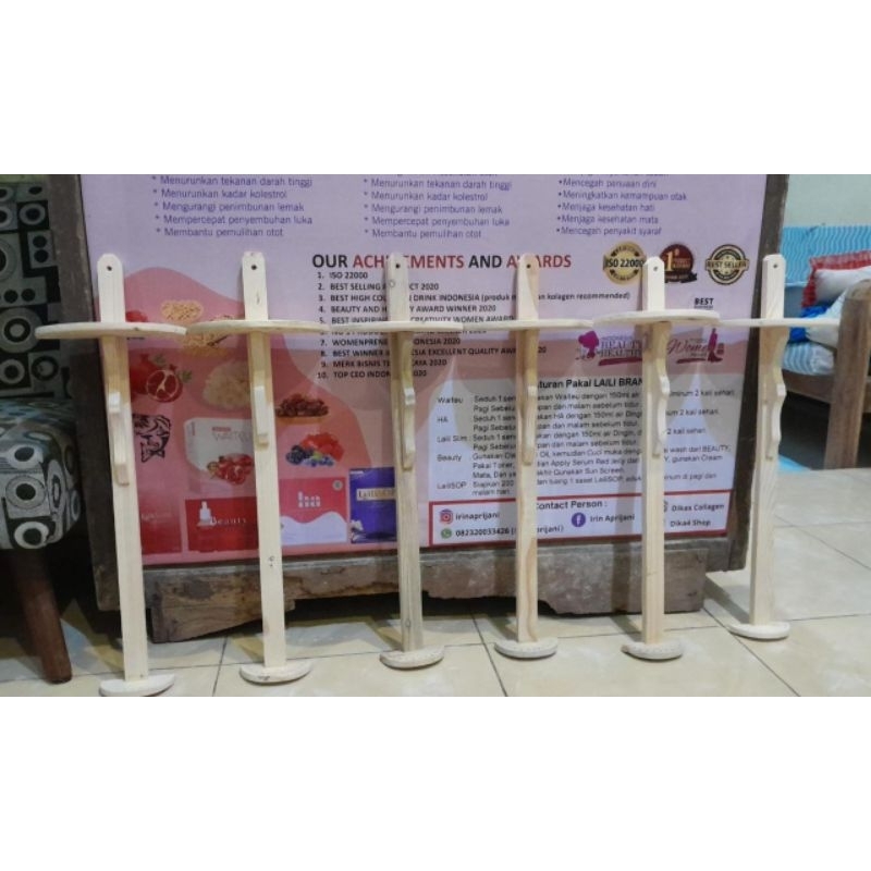 Rak tempat anak panah gantung dinding