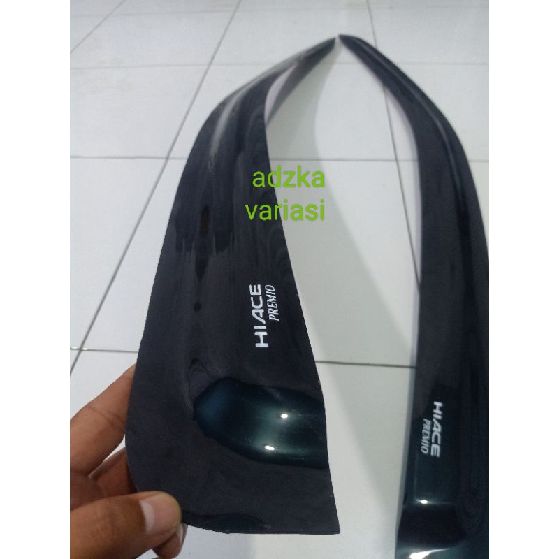 talang air mobil Toyota Hiace premio mobil slim