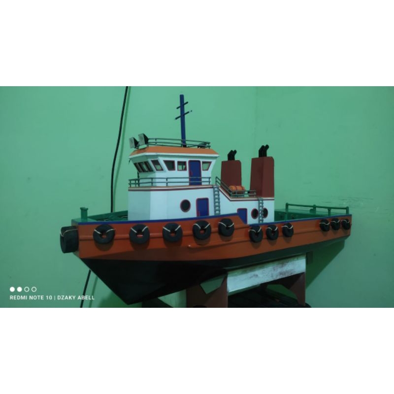 Kapal RC mainan premium