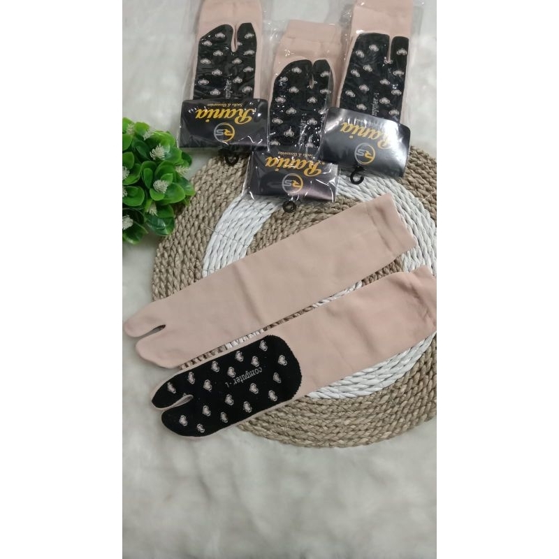 Kaos Kaki  Polos Jempol tapak motif hati