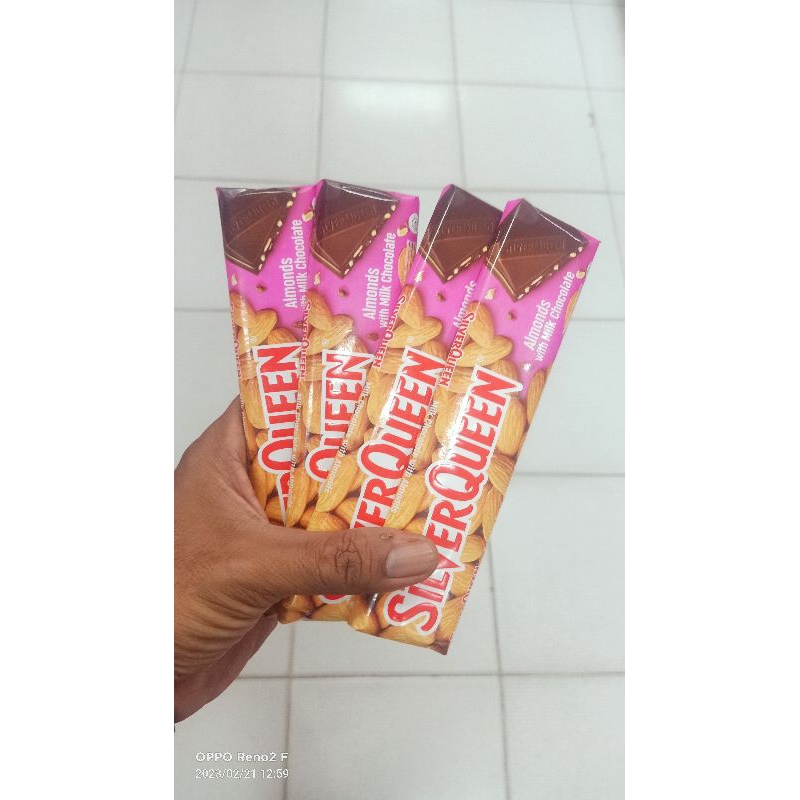 

Silver Queen Almond with Milk Chocolate 58 g